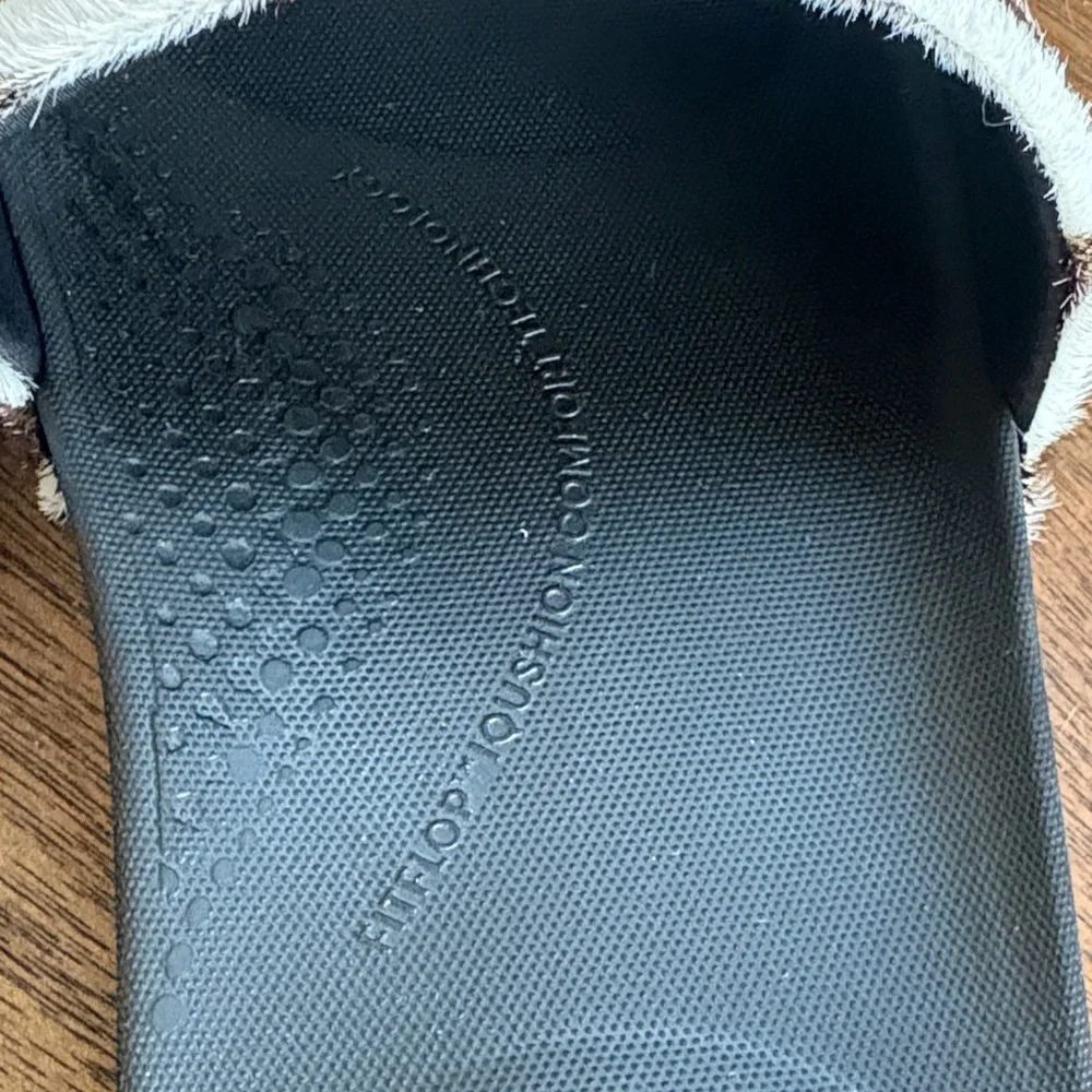 Fitflop EUC Iqushion Hair-on Leather Zebra Print Slides Women’s EU 42 / US 10